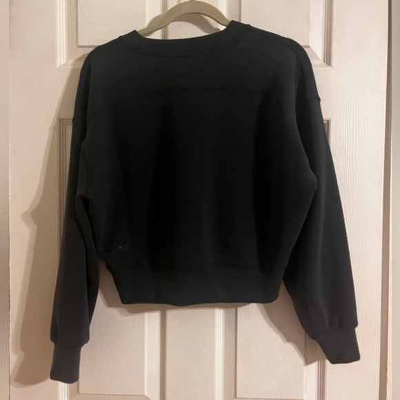 Softstreme Perfectly Oversized Cropped Crew - Picture 4 of 5